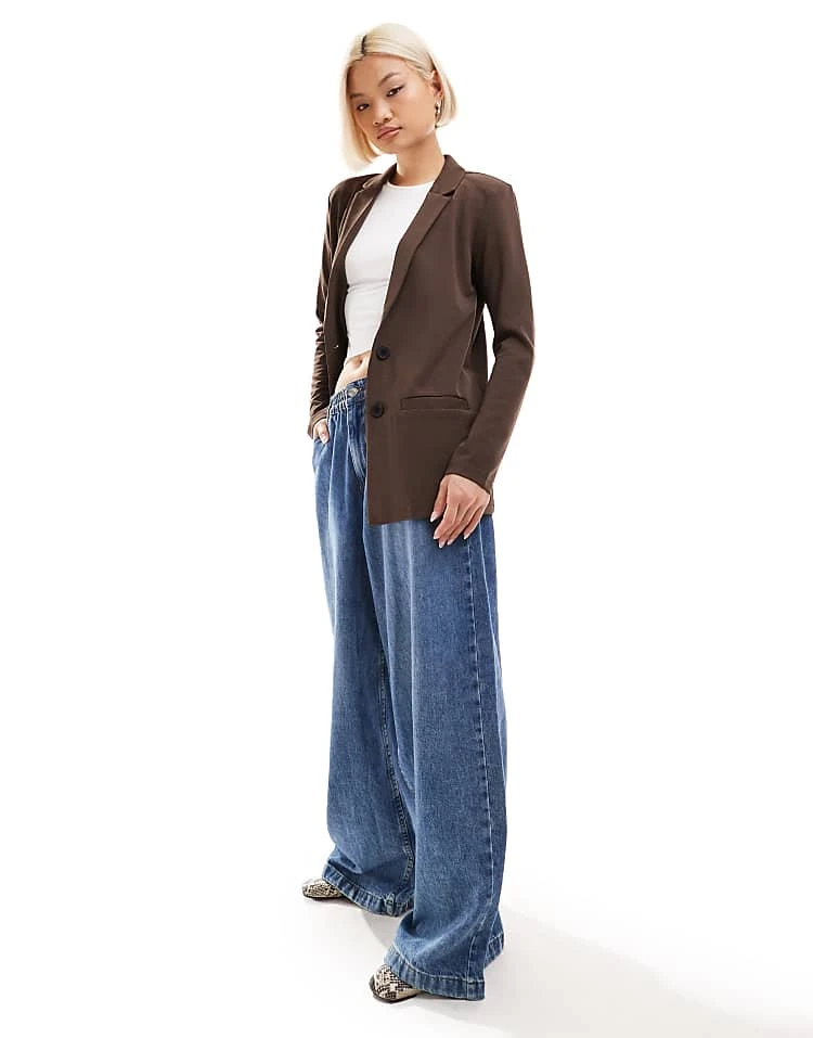 JDY Oversized Blazer In Chocolate Brown For Women 2 JDY Oversized Blazer In Chocolate Brown For Women - Image 2