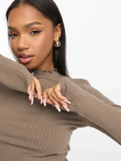 JDY High Neck Lettuce Edge Top In Light Brown For Women