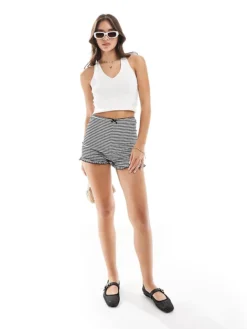 Avon Modern Store -Avon Modern Store 205995369 2