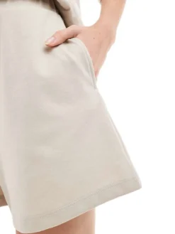 Avon Modern Store -Avon Modern Store 206061119 2