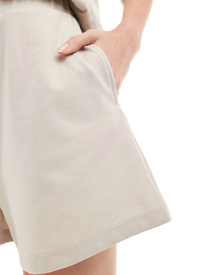 JDY Loose Fit Short Co-ord In Stone For Women 2 JDY Loose Fit Short Co-ord In Stone For Women - Image 2
