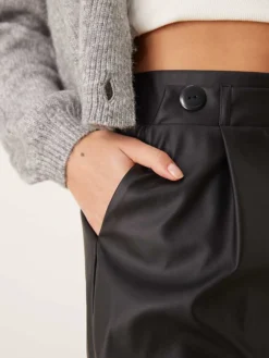 Avon Modern Store -Avon Modern Store 206975069 2