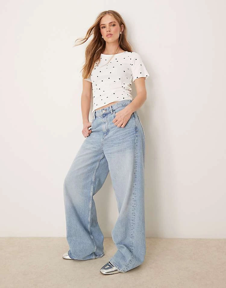 JDY All Over Heart Print Ribbed T-shirt In White For Women 2 JDY All Over Heart Print Ribbed T-shirt In White For Women - Image 2