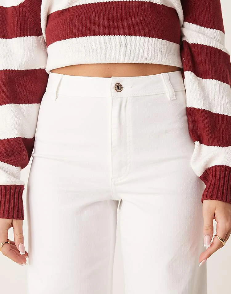 JDY High Waisted Wide Leg Jeans In White For Women 5 JDY High Waisted Wide Leg Jeans In White For Women - Image 5