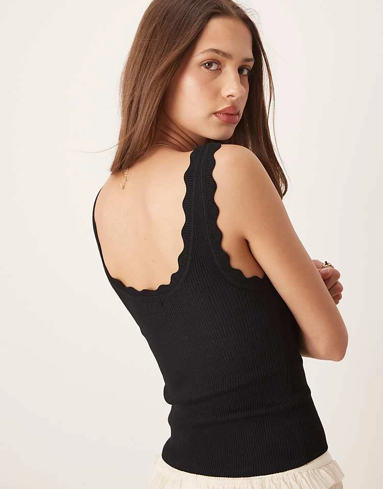 JDY Scallop Edge Knitted Vest In Black For Women 3 JDY Scallop Edge Knitted Vest In Black For Women - Image 3