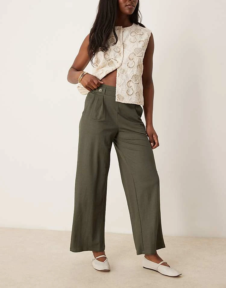 JDY High Waisted Crop Wide Fit Trousers In Dark Green For Women Kambaba 6 JDY High Waisted Crop Wide Fit Trousers In Dark Green For Women Kambaba - Image 6