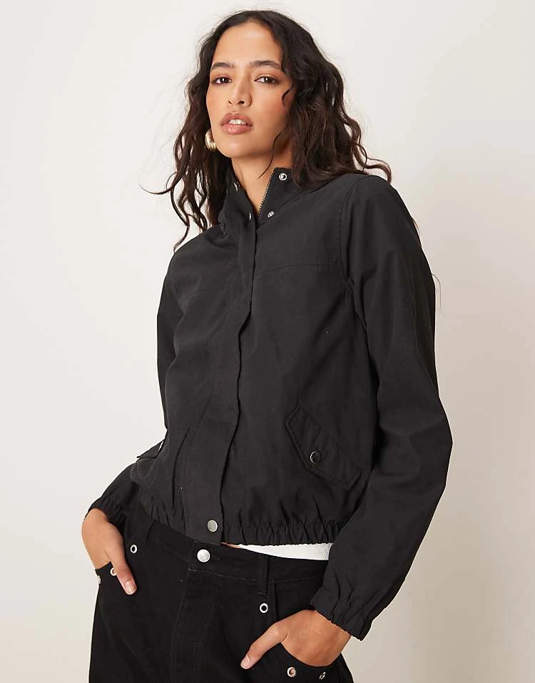 207749619-1-black (1)